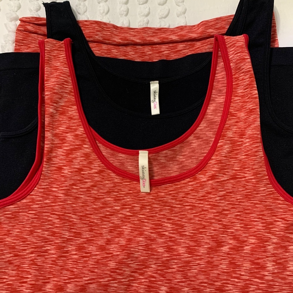 Skinny Tees Set of 2 Black & Red Splatter